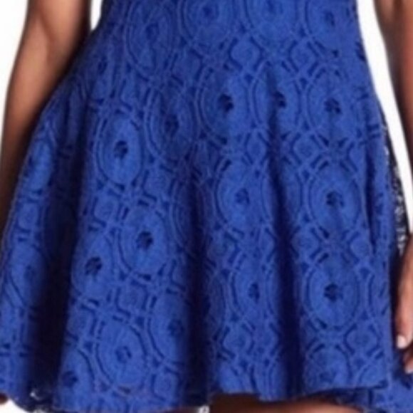 BB Dakota Renley Lace Fit Flare Mini Blue Dress 10 - Picture 3 of 8